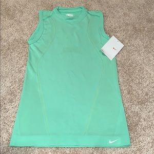 Nike NWT Fit Dry Tank Mint Green XS/S